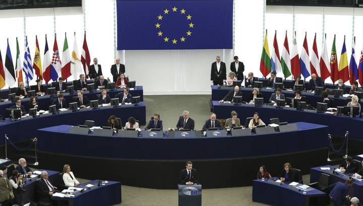 Марио Драги - Коронавирус может создать огромный долговой кризис в ЕС - vesti.ru - Италия
