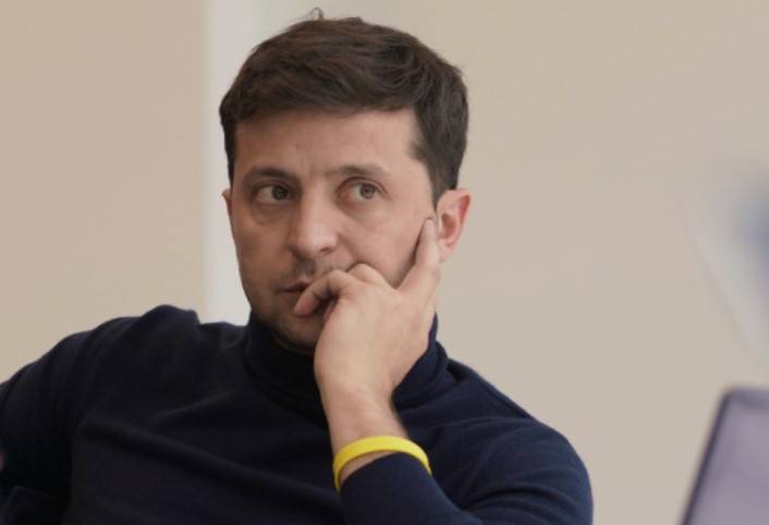 Владимир Зеленский - Зеленский объявил о закрытии украинских границ - vm.ru - Украина