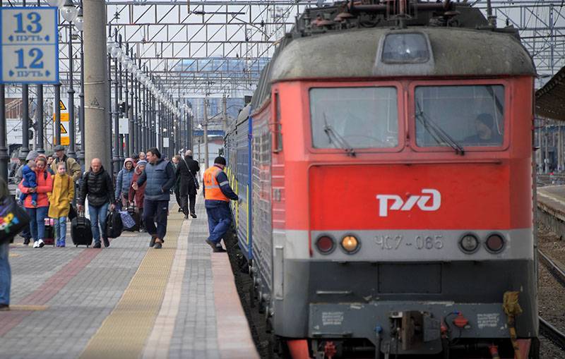 Билеты на спецпоезд Киев-Москва раскупили за 2,5 часа - tvc.ru - Москва - Украина - Киев