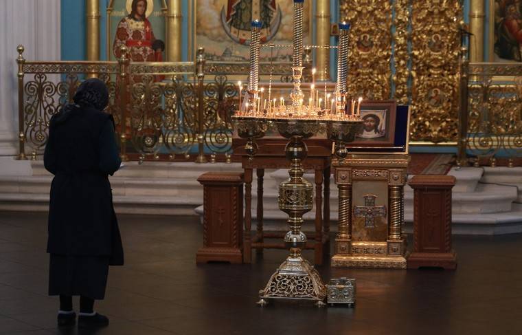 РПЦ считает незаконным запрет на посещение храмов в Петербурге - news.ru - Санкт-Петербург