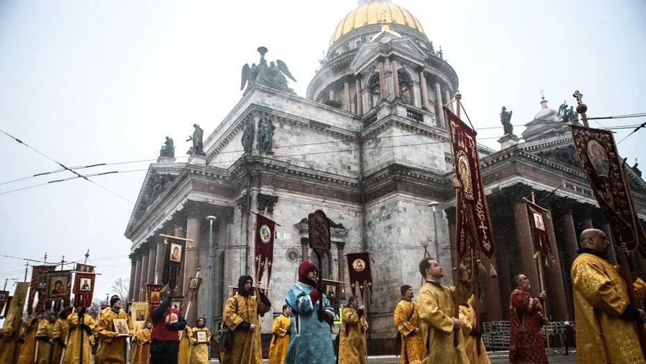 В РПЦ назвали запрет на посещение храмов Петербурга незаконным - dp.ru - Россия - Санкт-Петербург - Москва