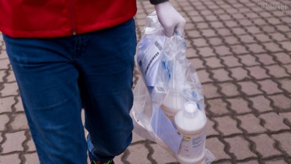 Волонтеры снабдят едой и лекарствами сургутчан, сидящих на карантине из-за коронавируса - riafan.ru - Сургут - округ Югра