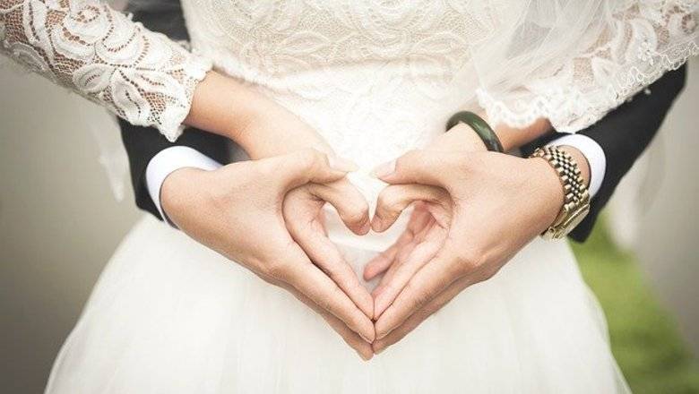 Тюменским молодоженам рекомендуют перенести бракосочетание или сократить число гостей - nashgorod.ru