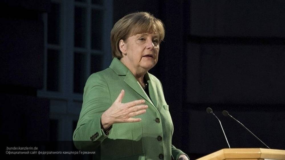 Робби Шлунд - Меркель затосковала по живому общению, будучи на карантине - inforeactor.ru - Россия - Германия - Евросоюз