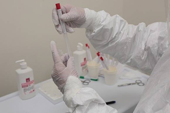 В Челябинске частная клиника предлагает пройти тест на коронавирус. Минздрав: «Это абсурд» - znak.com - Челябинск - Минздрав