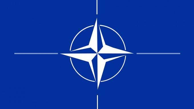 СМИ: НАТО рушится под ударами коронавируса - piter.tv - Россия - Москва - Сирия - Сша - Италия