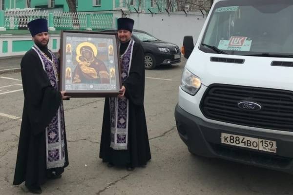 Пермская епархия совершила автомобильный молебен против коронавируса - nakanune.ru - Пермь