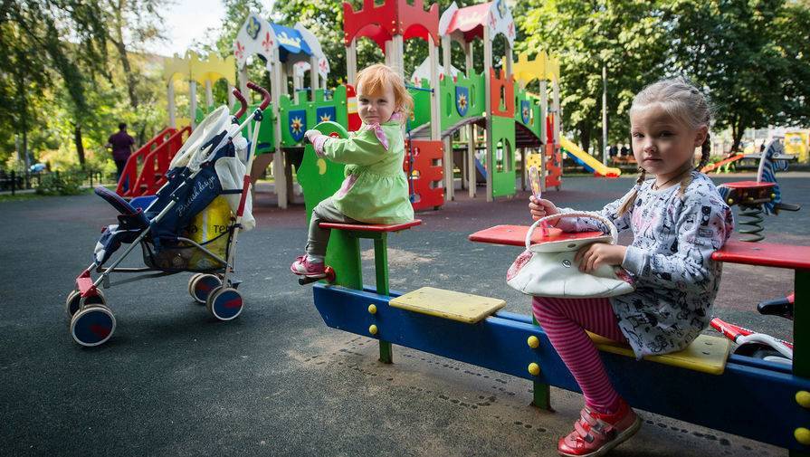 Татьяна Руженцова - Эксперт рекомендовал не гулять на детских площадках из-за эпидемии COVID-19 - gazeta.ru - Россия