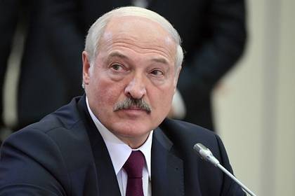 Александр Лукашенко - Лукашенко рассказал о борьбе с коронавирусом «без шума и пыли» - lenta.ru - Белоруссия