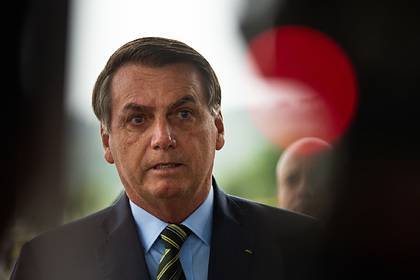 Жаир Болсонар - Президент Бразилии рассказал об иммунитете нации к коронавирусу - lenta.ru - Бразилия