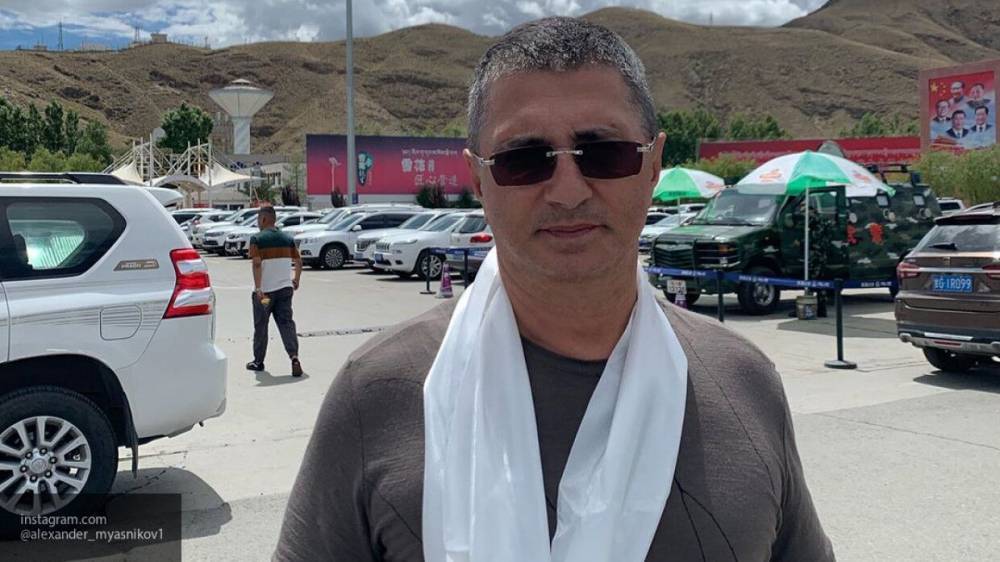 Александр Мясников - Мясников объяснил, от чего умирают заболевшие коронавирусом пенсионеры - nation-news.ru