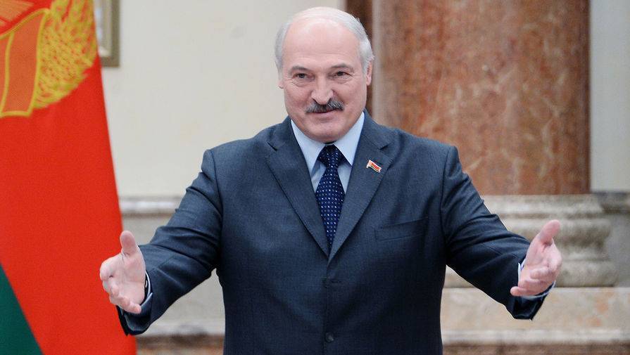 Владимир Путин - Александр Лукашенко - Лукашенко приедет в Москву на парад в честь Победы - gazeta.ru - Россия - Москва - Украина - Белоруссия - 9 Мая