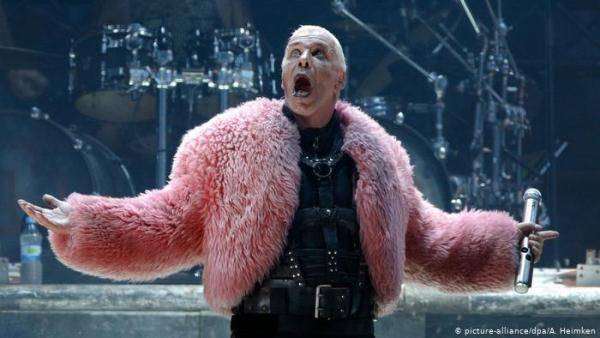 Из шара в реанимацию: фронтмен Rammstein подхватил коронавирус - eadaily.com - Россия - Москва