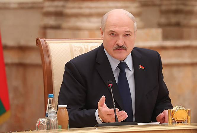 Александр Лукашенко - Николай Лукашенко - Лукашенко заявил, что не прячется от коронавируса - vm.ru - Белоруссия