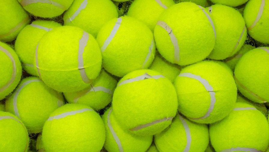 Теннисист с коронавирусом может сесть в тюрьму за нарушение карантина - gazeta.ru - Китай - Ухань - Бразилия