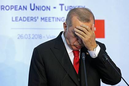 Реджеп Тайип Эрдоган - Турция прекратила авиасообщение со всеми странами из-за коронавируса - lenta.ru - Россия - Турция
