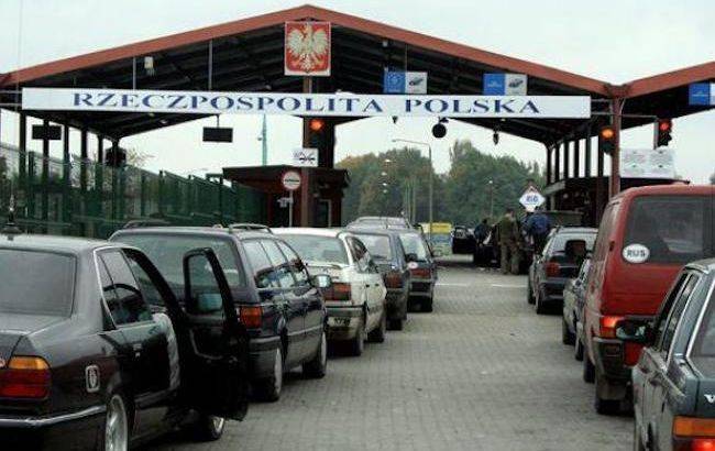 Украинско-польские участки границы пересекли более 12 тыс. человек - rbc.ua - Украина - Польша