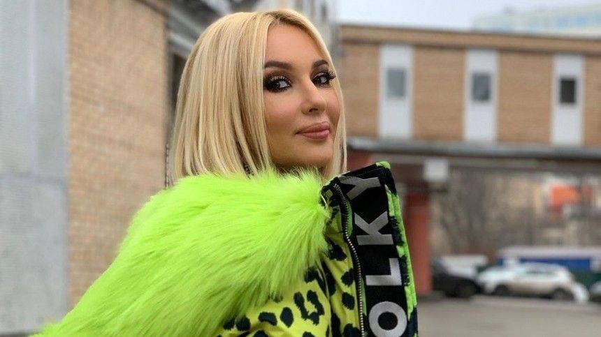 Лера Кудрявцева - Горите в аду, идиоты: Кудрявцева обрушилась на СМИ после шутки о «сволочах» на карантине - 5-tv.ru