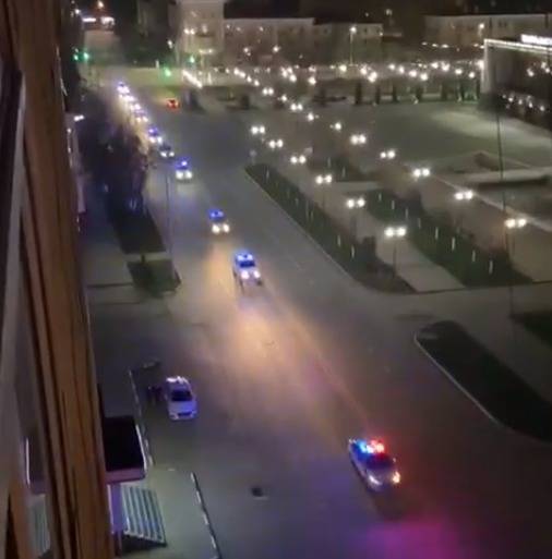 Рамзан Кадыров - В Чечне по улицам ездит патруль, полицейские просят людей идти домой - znak.com - республика Чечня