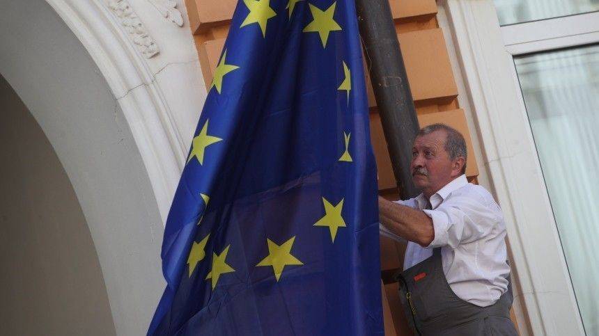 Маттео Салвини - Салвини назвал Евросоюз «гнездом шакалов» и пригрозил выходом Италии из него - 5-tv.ru - Италия - Евросоюз