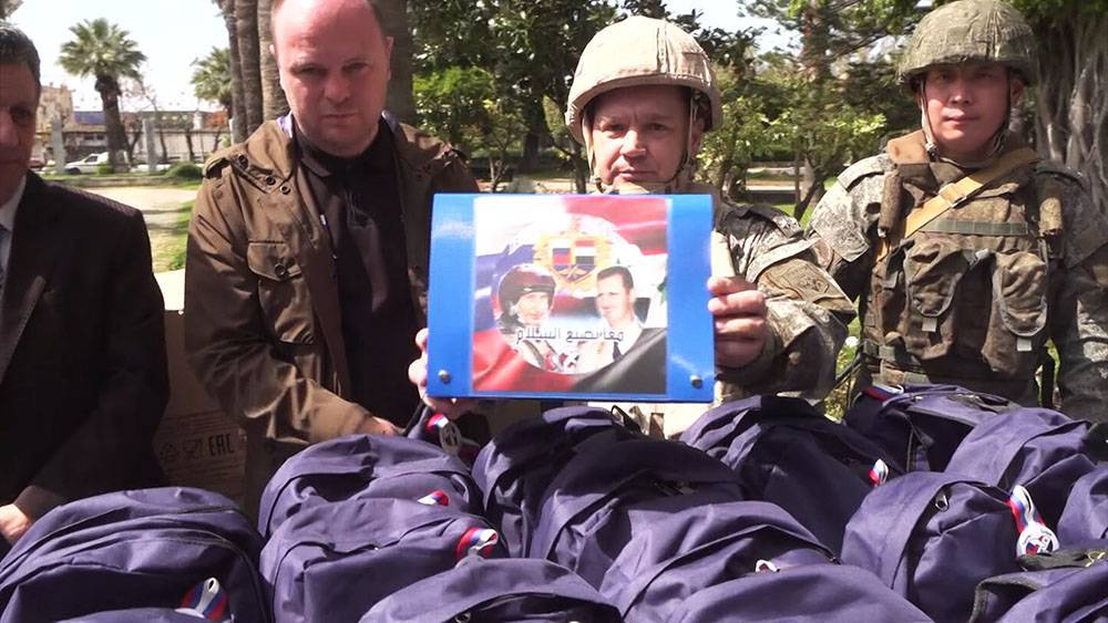 Российские военные доставили сладости детям сирийской Латакии - tvc.ru - Syria - провинция Латакия