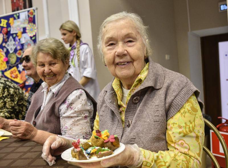 Московские волонтеры помогут горожанам старшего поколения во время самоизоляции - vm.ru - Москва