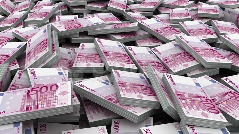 В ФРГ 360 тысяч предпринимателей обратились к властям за экстренной финпомощью - newizv.ru - Германия