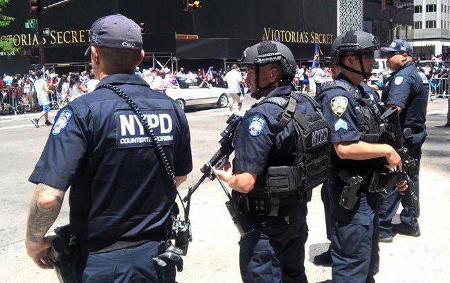 В Нью-Йорке более 4 тысяч сотрудников полиции болеют коронавирусом - rbc.ua - Украина - Сша - Нью-Йорк - Нью-Йорк
