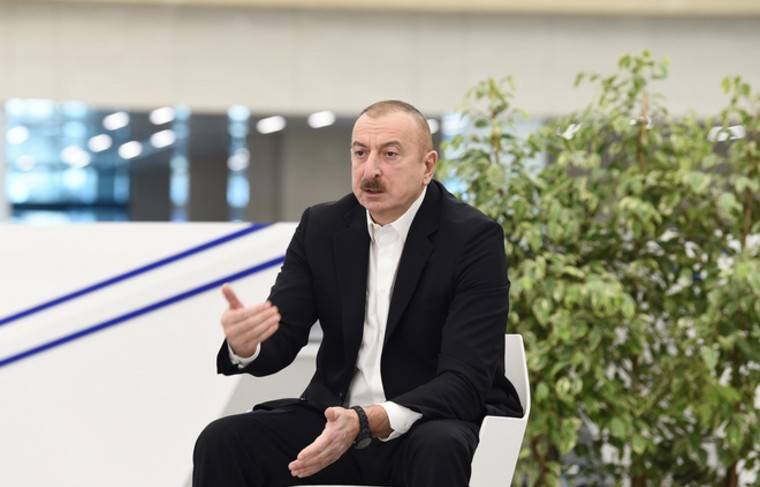 Президент Азербайджана призвал сограждан серьёзно отнестись к карантину - news.ru - Азербайджан