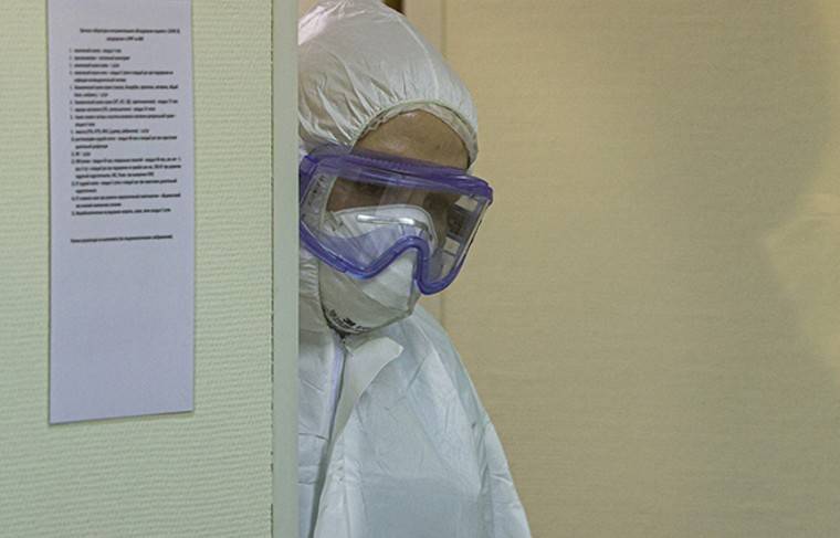 «Будет, как в Нью-Йорке»: биолог оценил ситуацию с коронавирусом в РФ - news.ru - Россия - Нью-Йорк - Нью-Йорк