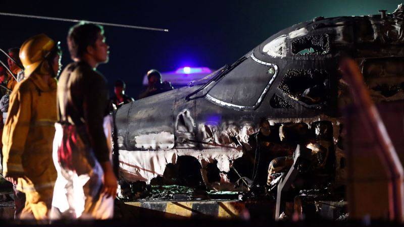 Филиппины: в результате крушения самолета погибли восемь человек - golos-ameriki.ru - Япония - Филиппины - Манила - Токио
