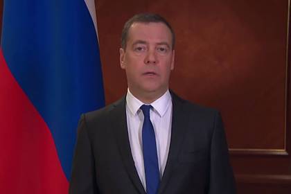 Владимир Путин - Дмитрий Медведев - Медведев посоветовал прислушаться к Путину ради избежания более жестких мер - lenta.ru - Россия