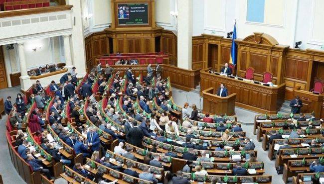Верховная рада увольняет украинских министров, а новых назначить не может - eadaily.com - Украина - Минздрав