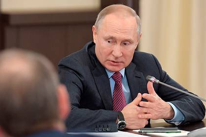 Владимир Путин - Путин дал новые поручения в связи с коронавирусом - lenta.ru - Россия