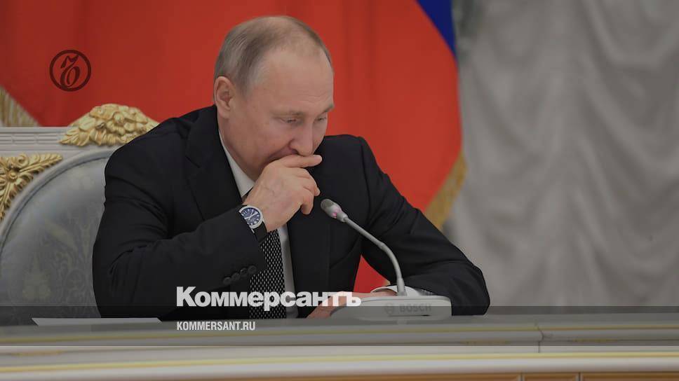 Владимир Путин - Путин призвал пожилых людей подумать о себе и оставаться дома - kommersant.ru - Россия
