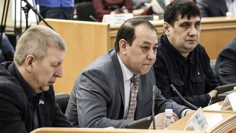 Руслан Кухарук - Тюменский депутат предложил ограничить гулянья по двум крупным паркам - nashgorod.ru