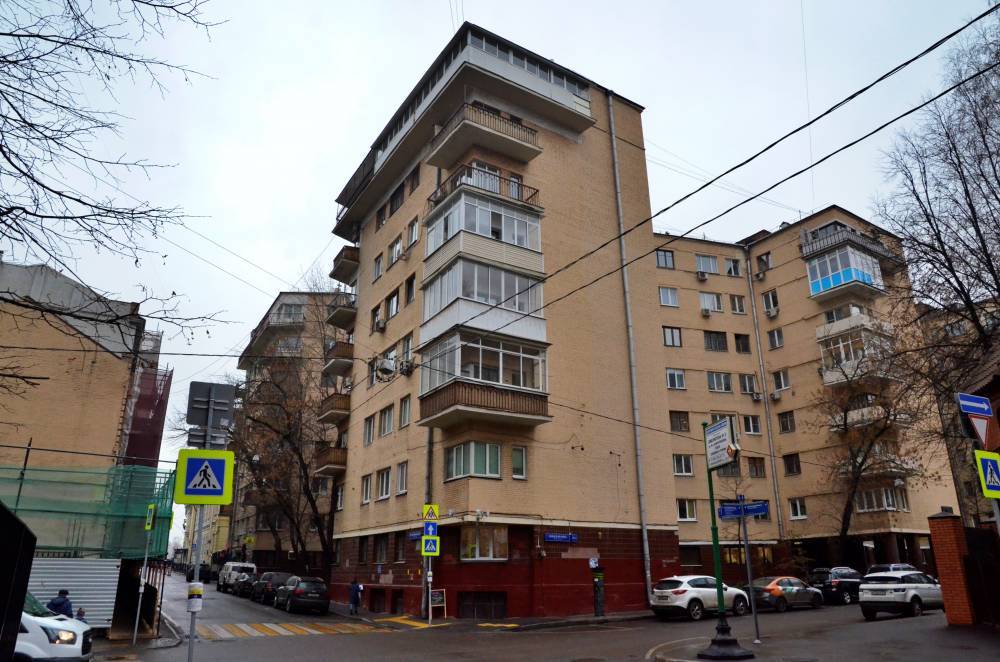 Петр Бирюков - Городские службы усилят контроль за содержанием жилых домов - vm.ru