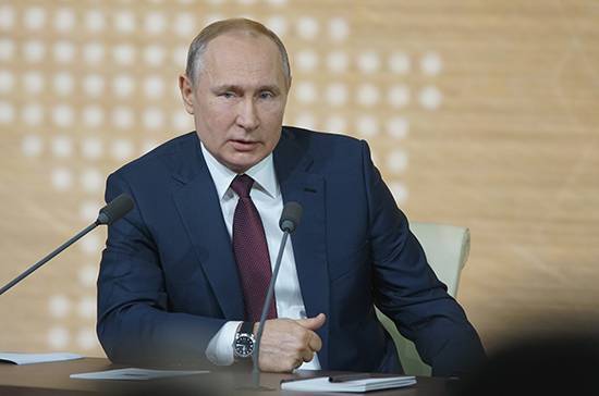 Владимир Путин - Путин поручил сформировать перечень системно значимых предприятий и отраслей в регионах - pnp.ru - Россия