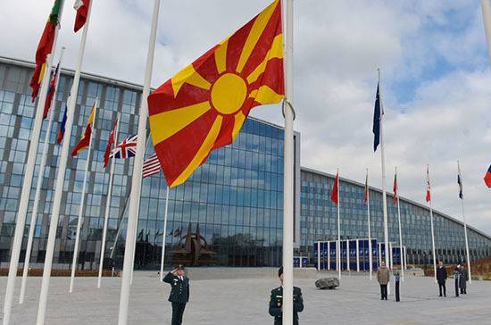 Йенс Столтенберг - Перед штаб-квартирой НАТО подняли флаг Северной Македонии - pnp.ru - Брюссель - Македония - Северная