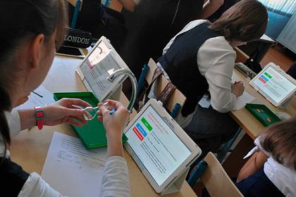 Российских учителей удаленно научат удаленно учить детей - lenta.ru - Россия - Москва