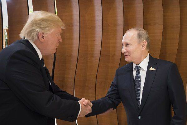 Путин и Трамп обсудили взаимодействия в борьбе с коронавирусом - eadaily.com - Россия - Сша - с. Путин