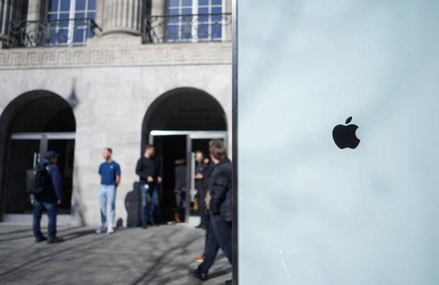 Bloomberg: Apple намерена выпустить iPhone c 5G этой осенью - newtvnews.ru