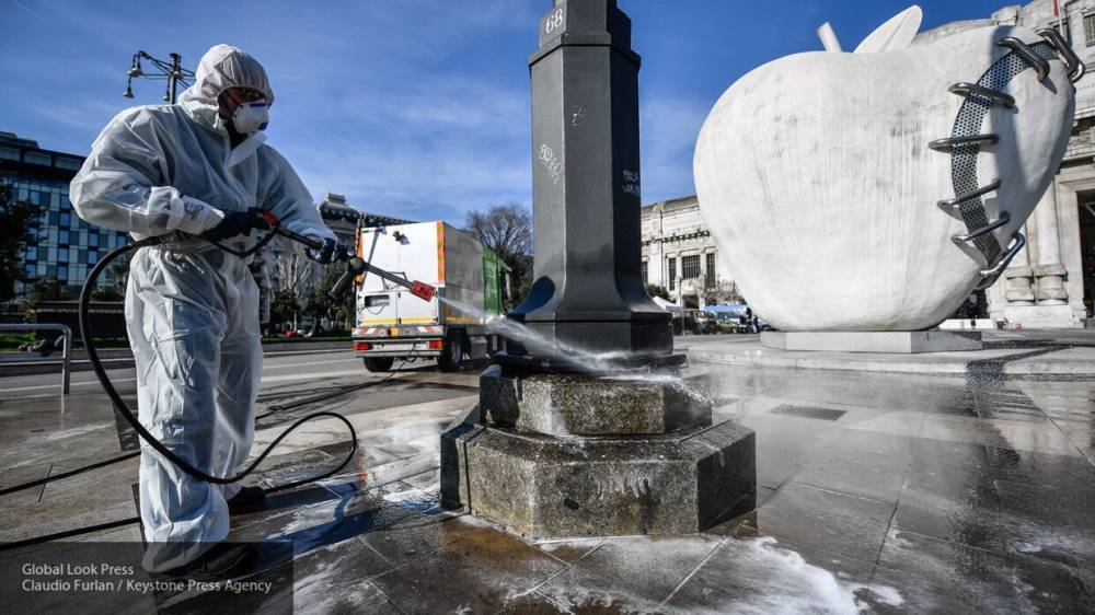 Военные России помогли продезинфицировать три пансионата для пожилых в Италии - politexpert.net - Россия - Италия