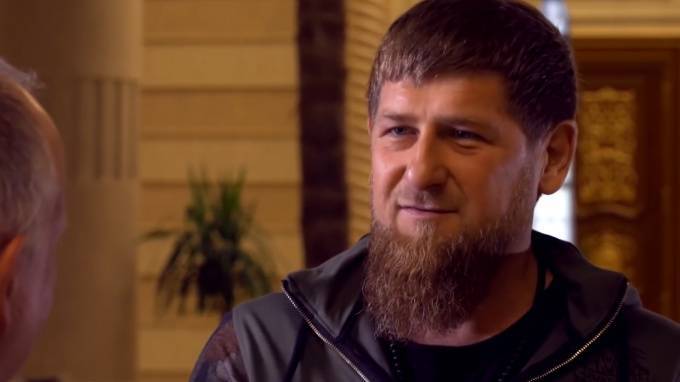 Рамзан Кадыров - Кадыров раскритиковал губернаторов за недостаточные меры по COVID-19 - piter.tv - республика Чечня
