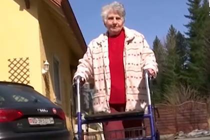 Победившая коронавирус 95-летняя прабабушка рассказала о болезни - lenta.ru - Швейцария
