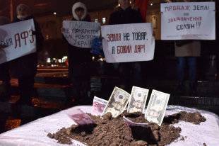 Денис Шмыгаль - Украина может ослабить карантин, чтобы спасти экономику - rg.ru - Украина