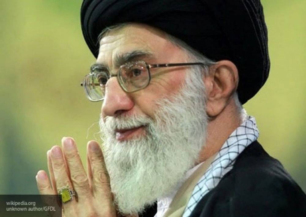 Али Хаменеи - Twitter заблокировал аккаунты 80-летнего духовного лидера Ирана - politexpert.net - Иран