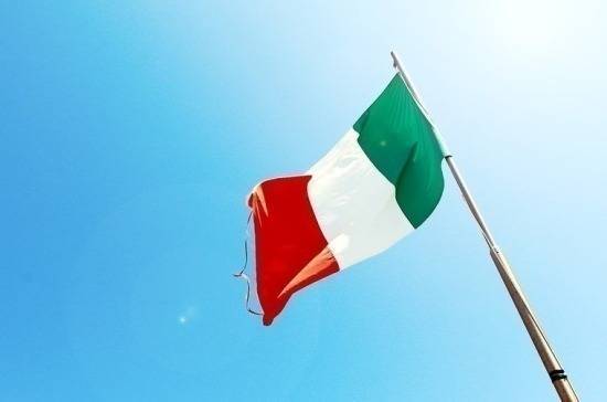 В Италии почтили минутой молчания память умерших от коронавируса - pnp.ru - Италия