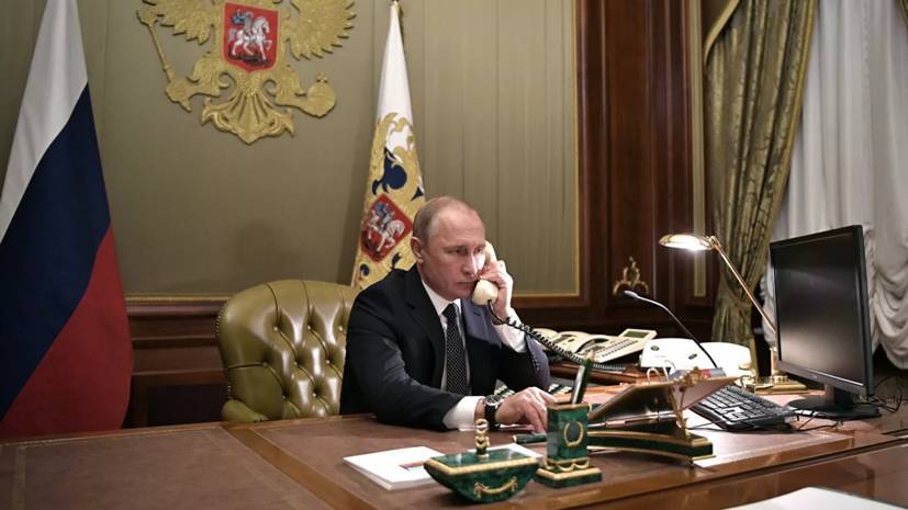 Владимир Путин - Дмитрий Песков - Дональд Трамп - В Кремле назвали конструктивной беседу Путина и Трампа по коронавирусу - russian.rt.com - Россия - Сша
