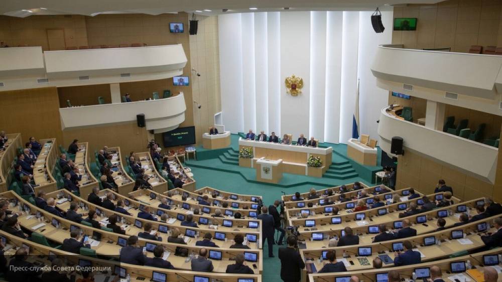 Совфед одобрил закон, позволяющий правительству вводить режим ЧС - inforeactor.ru - Россия